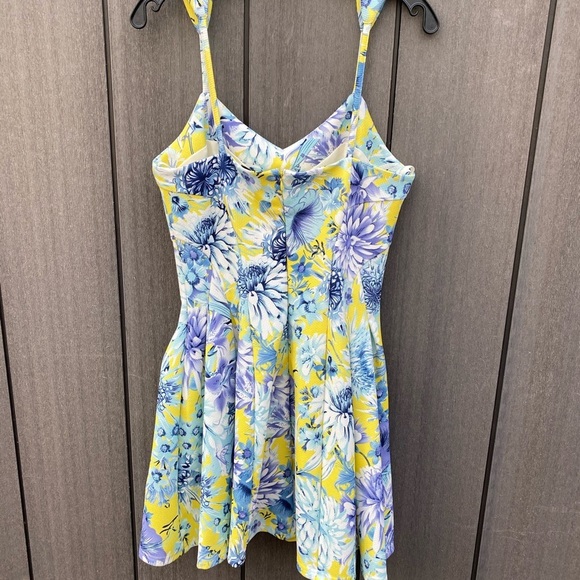 J.O.A. Floral Sundress - Picture 6 of 9